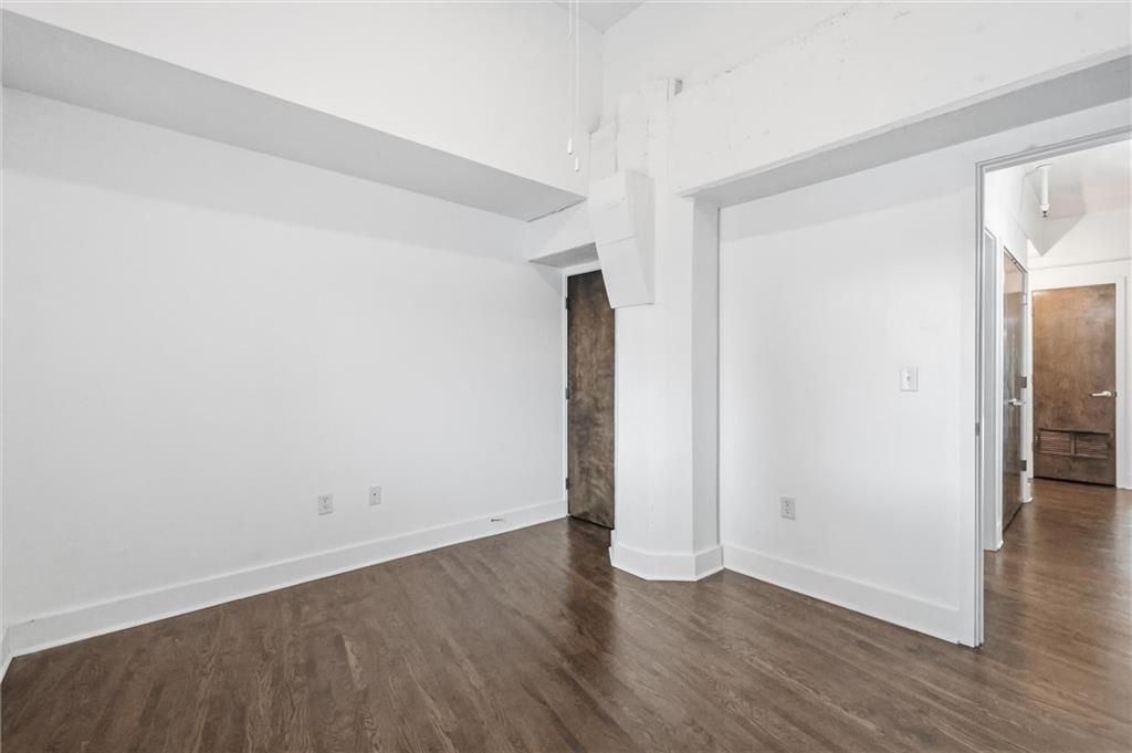 3001 Gillham Road, Unit 206 Kansas City, MO 64108 - Photo 22 of 45