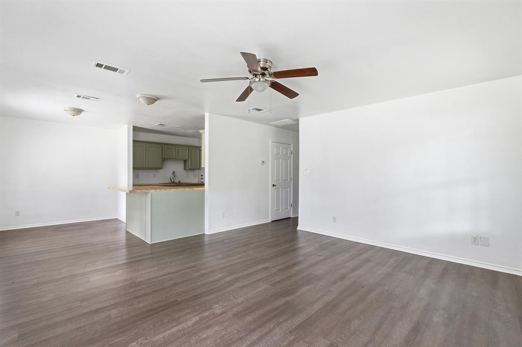 604 South Maxey Street Sherman, TX 75090 - Photo 5 of 25