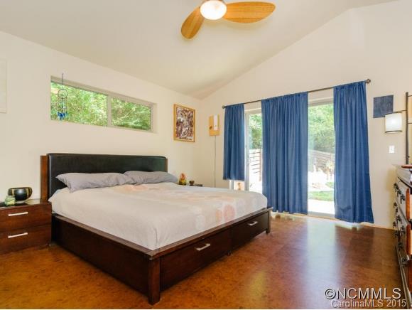 58 Maple Springs Road Asheville, NC 28805 - Photo 12 of 24 Gallery Image 12