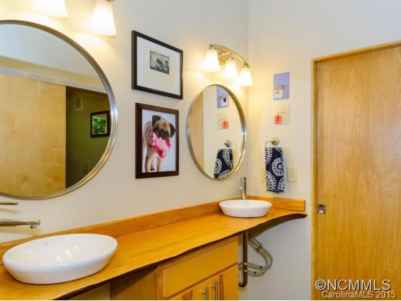 58 Maple Springs Road Asheville, NC 28805 - Photo 13 of 24 Gallery Image 13