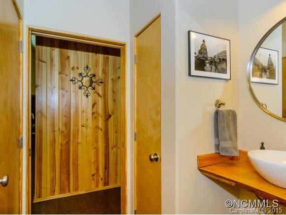 58 Maple Springs Road Asheville, NC 28805 - Photo 18 of 24 Gallery Image 18