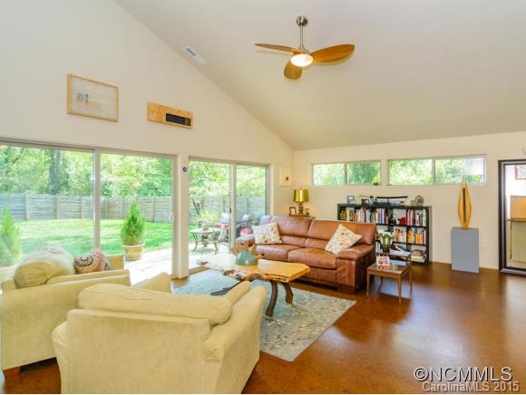 58 Maple Springs Road Asheville, NC 28805 - Photo 4 of 24 Gallery Image 4