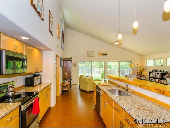 58 Maple Springs Road Asheville, NC 28805 - Photo 10 of 24 Gallery Image 10