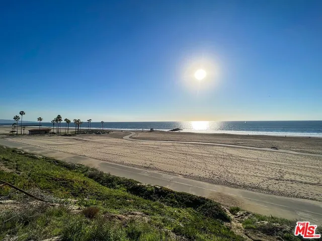 $8,995 | 6985 Trolleyway South, Playa del Rey, CA 90293