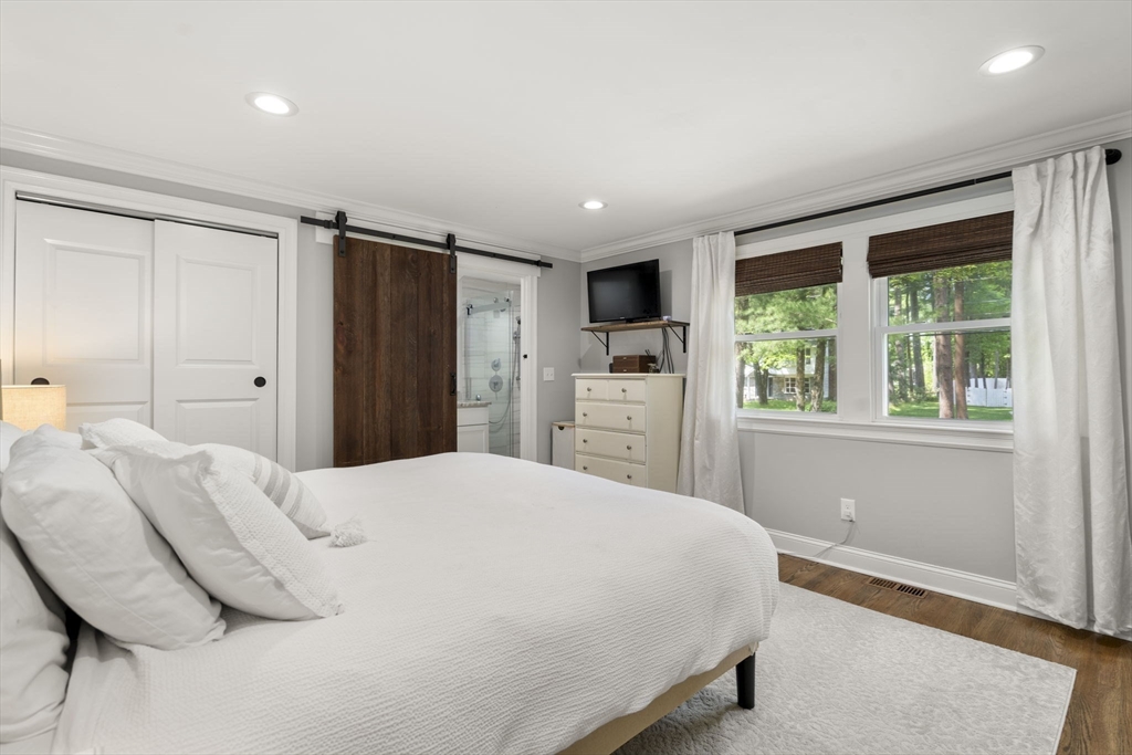 29 Ledgewood Road Framingham, MA 01701 - Photo 11 of 34 Gallery Image 11