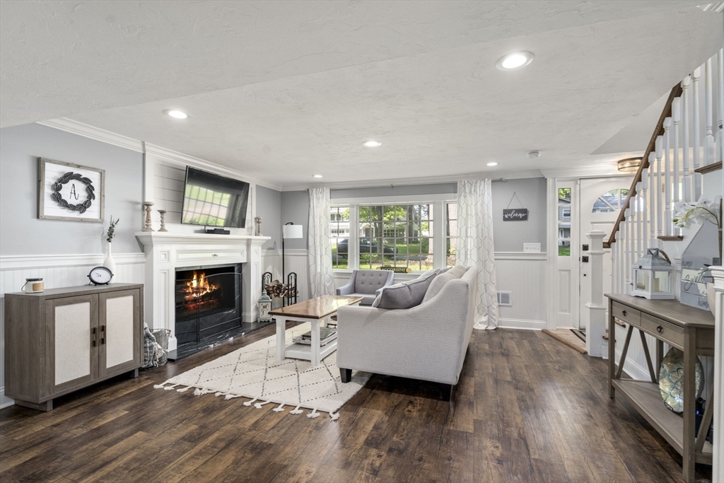 29 Ledgewood Road Framingham, MA 01701 - Photo 21 of 34 Gallery Image 21