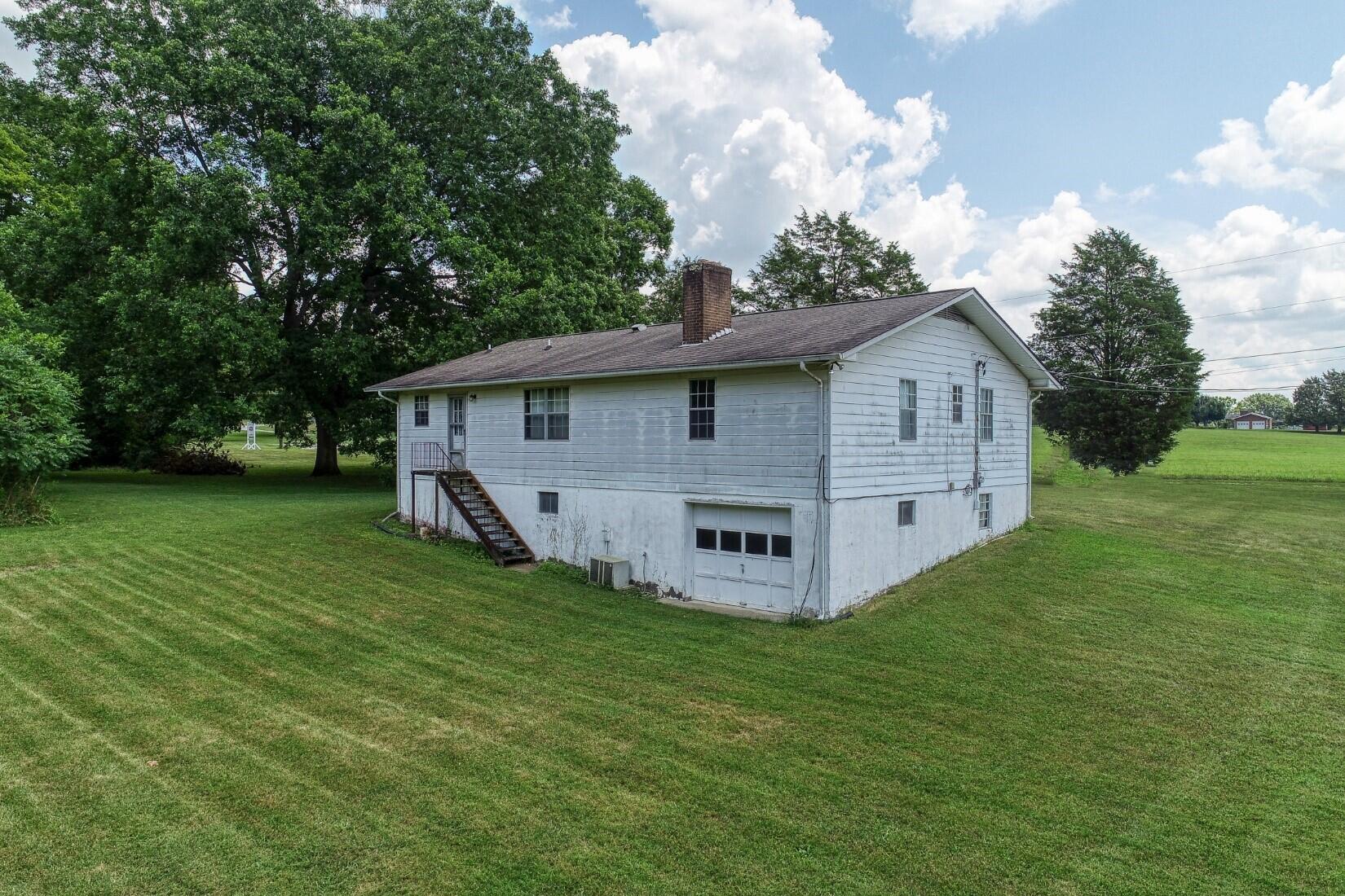 7921-7923 Thompson School Road Corryton, TN 37721 - Photo 14 of 18 House2