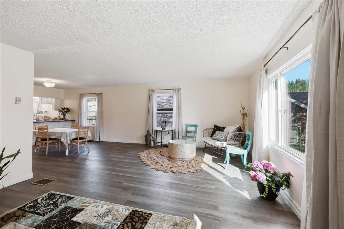 1920 West 23rd Avenue Spokane, WA 99224 - Photo 8 of 27