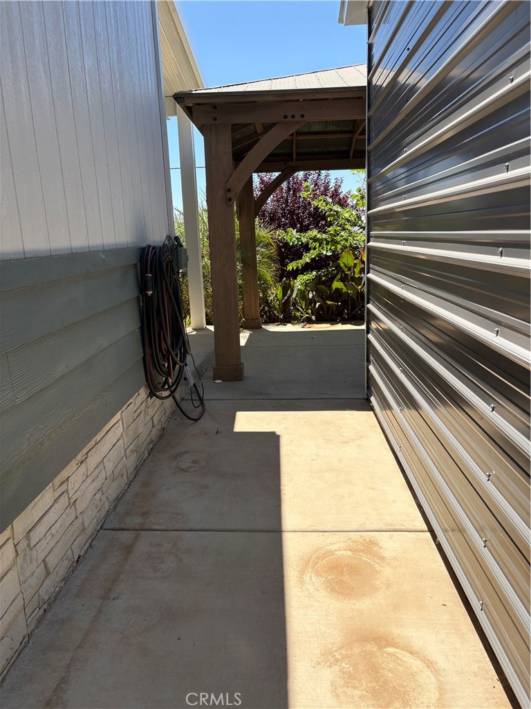 5548 Newland Road Paradise, CA 95969 - Photo 14 of 23 a view of a room with rack and furniture