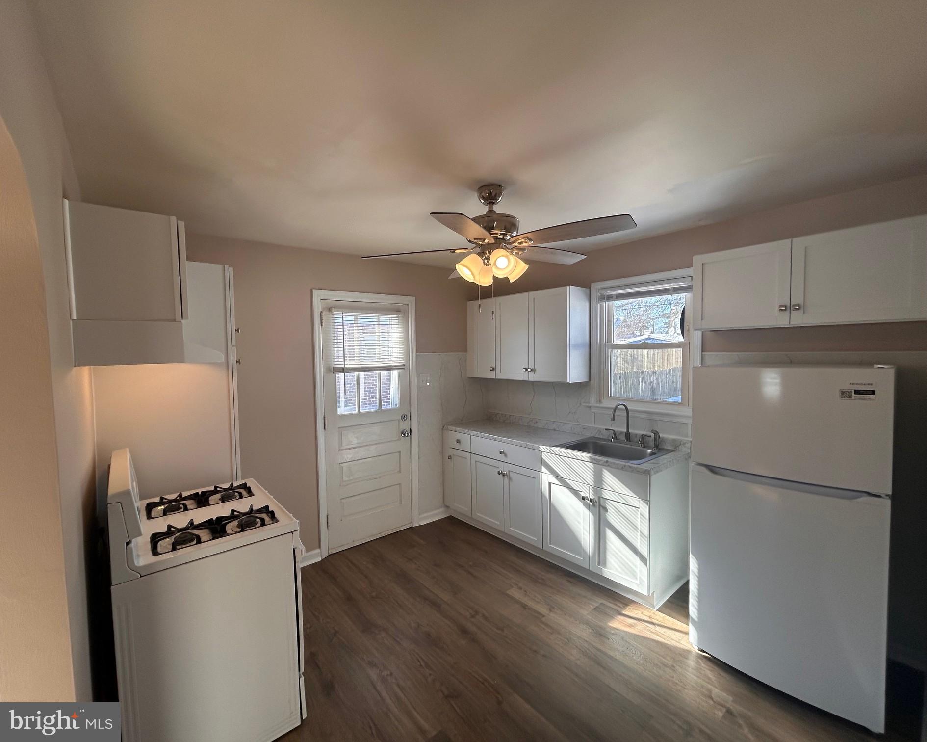 340 Edgewood Road York, PA 17402 - Photo 5 of 14 a kitchen with stainless steel appliances granite countertop a refrigerator and a stove top oven
