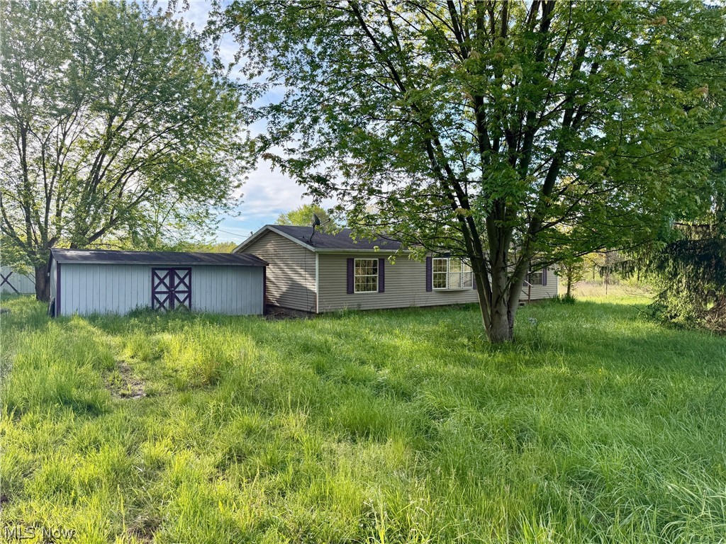 9200 Horn Road Windham, OH 44288 - Photo 13 of 41