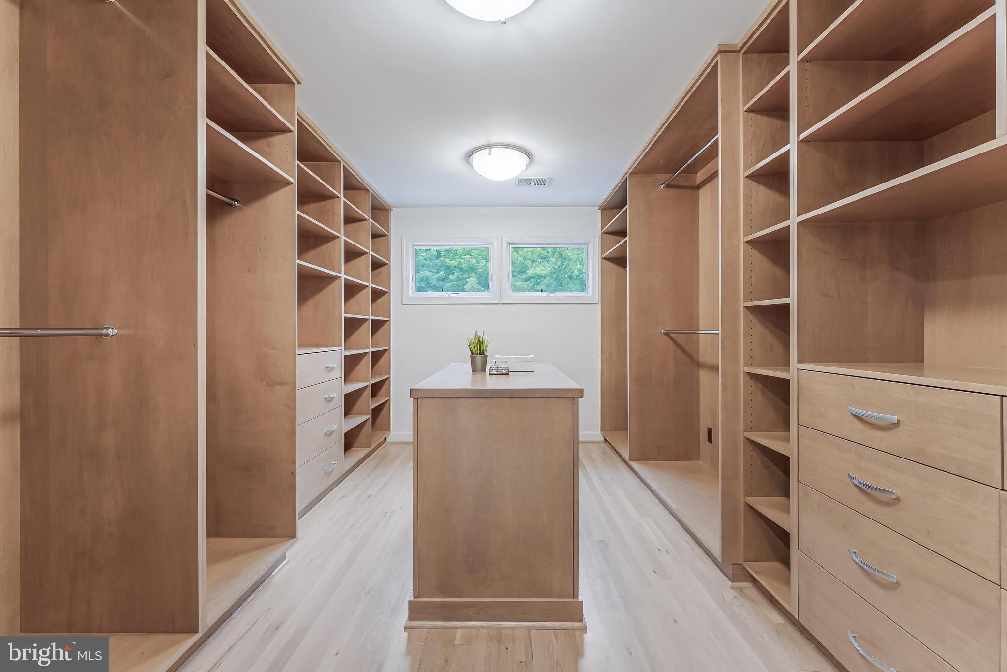 1655 Hunting Ridge Court McLean, VA 22101 - Photo 21 of 38 a view of walk in closet and bedroom