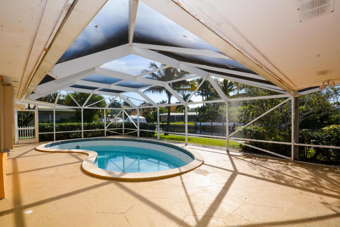 772 Northeast 70th Street Boca Raton, FL 33487 - Photo 9 of 28 772 NE 70th Street