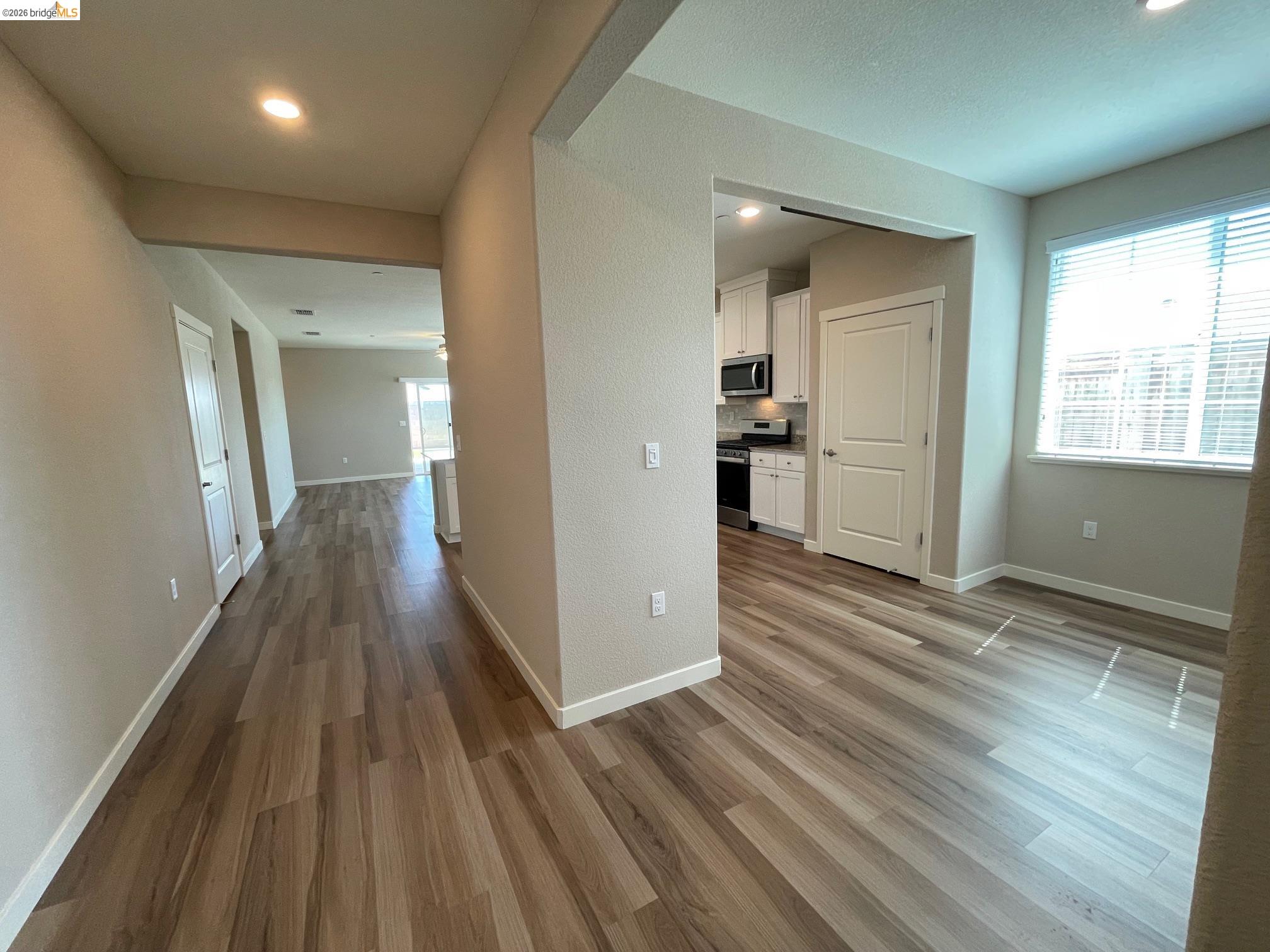 4395 Canada Way Rio Vista, CA 94571 - Photo 9 of 37