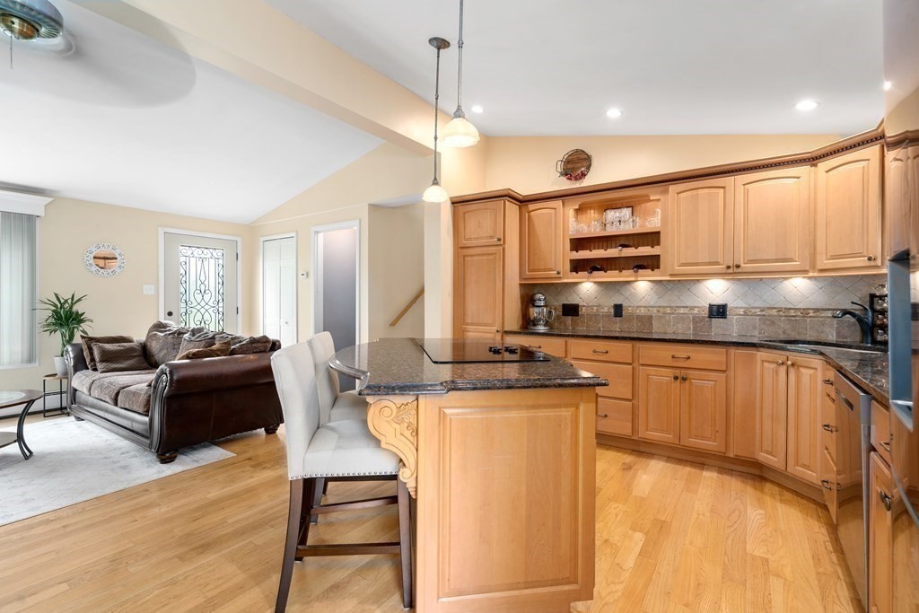 16 Old Farm Road Auburn, MA 01501 - Photo 16 of 42 Gallery Image 16