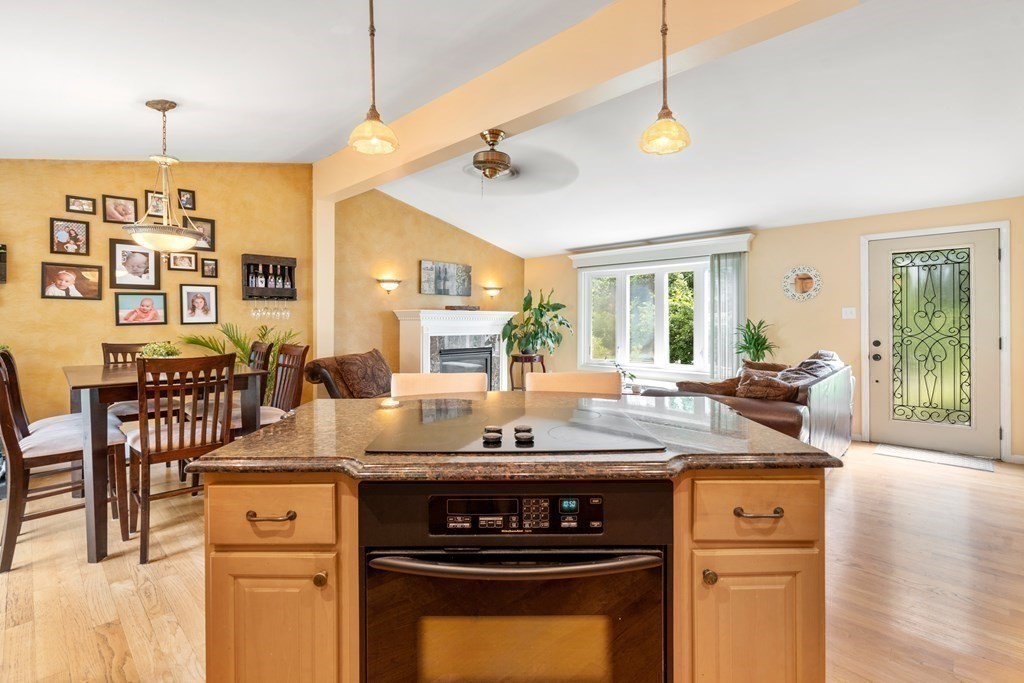 16 Old Farm Road Auburn, MA 01501 - Photo 17 of 42 Gallery Image 17