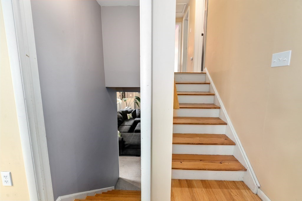 16 Old Farm Road Auburn, MA 01501 - Photo 20 of 42 Gallery Image 20