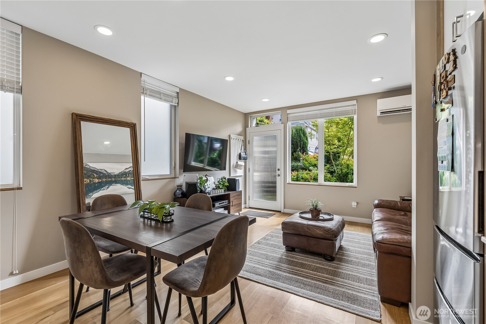 3665 Interlake Avenue North, Unit B Seattle, WA 98103 - Photo 6 of 24