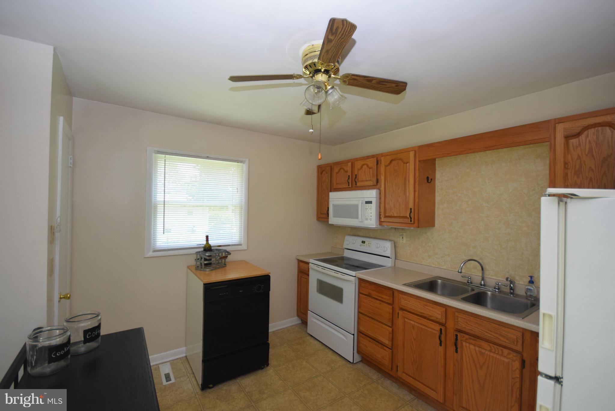 106 Jarmon Road Elkton, MD 21921 - Photo 3 of 16 Kitchen