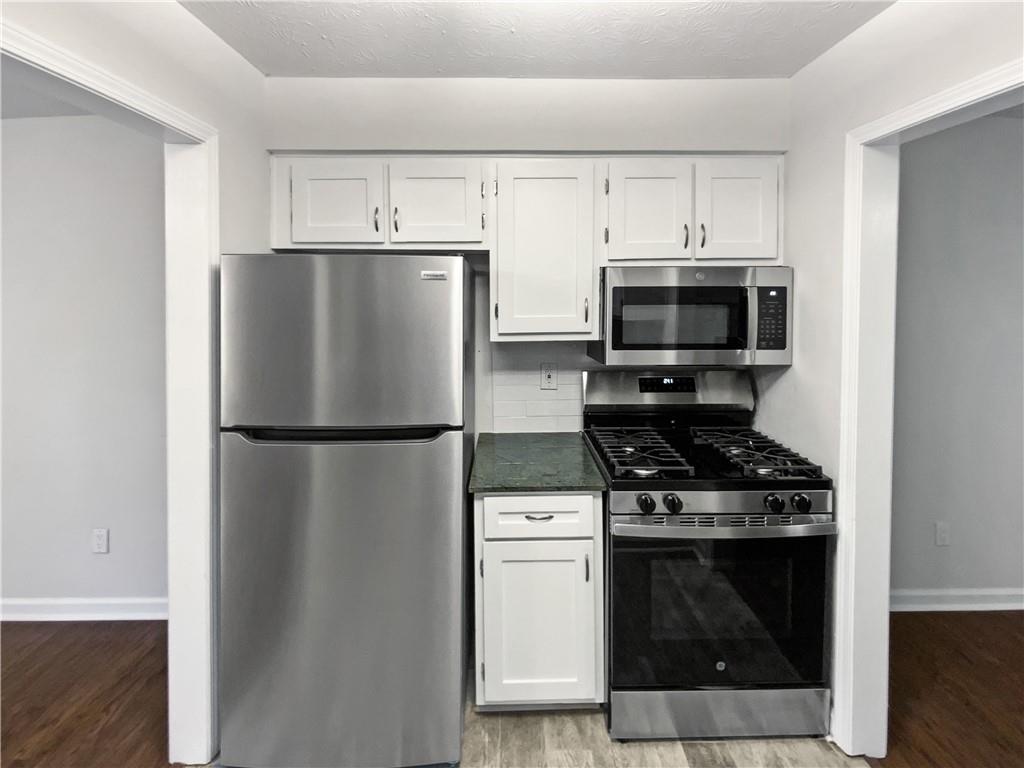 309 Quail Run Roswell, GA 30076 - Photo 7 of 17