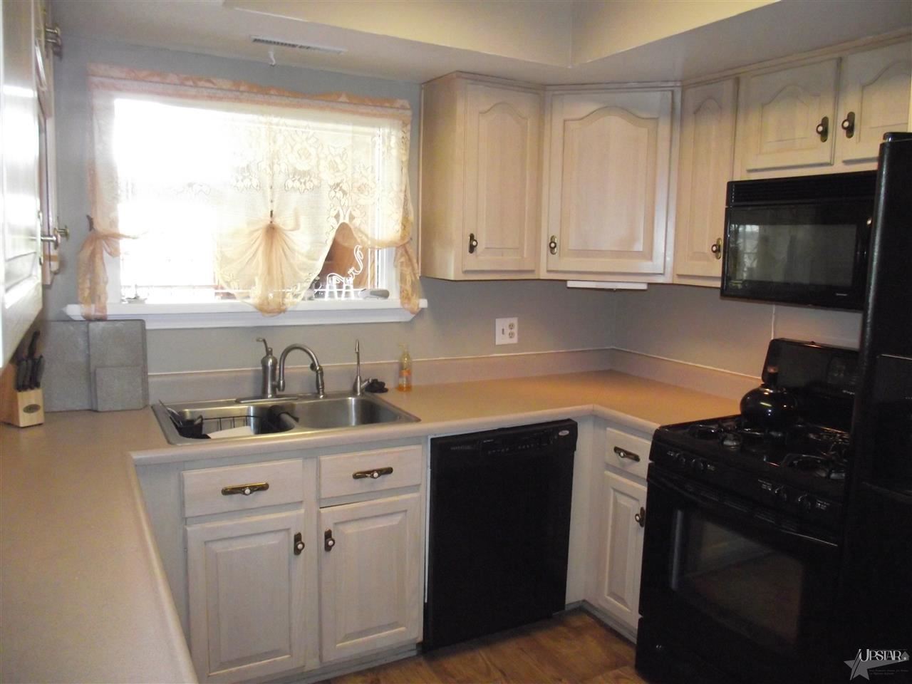 2225 Pleasant Ridge Road Fort Wayne, IN 46819 - Photo 8 of 30