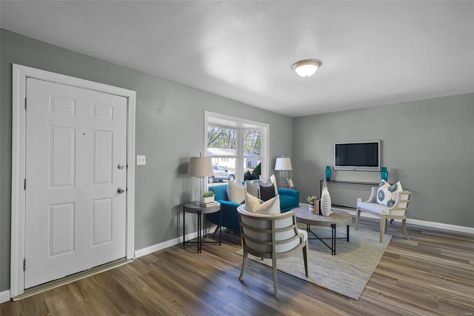 180 Bascom Drive St. Louis, MO 63135 - Photo 4 of 16