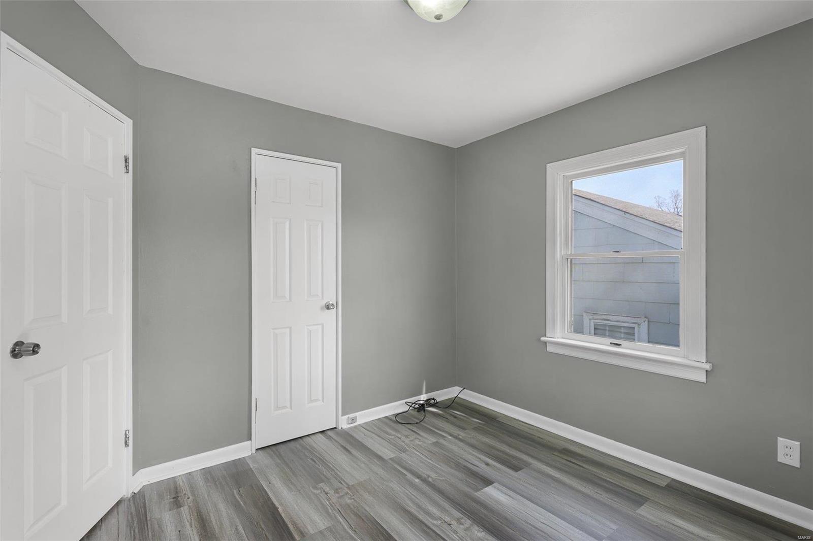 180 Bascom Drive St. Louis, MO 63135 - Photo 10 of 16