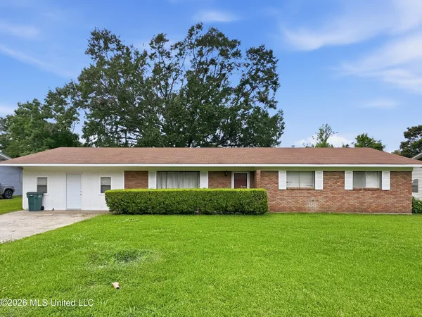 $149,600 | 1935 Country Club Drive, Yazoo City, MS 39194