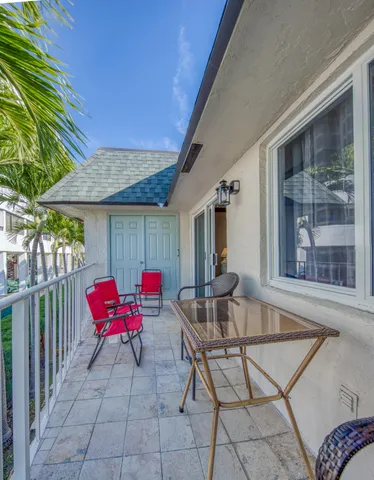 $375,000 | 3601 South Ocean Boulevard, Unit 307, South Palm Beach, FL 33480