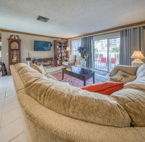 $375,000 | 3601 South Ocean Boulevard, Unit 307, South Palm Beach, FL 33480