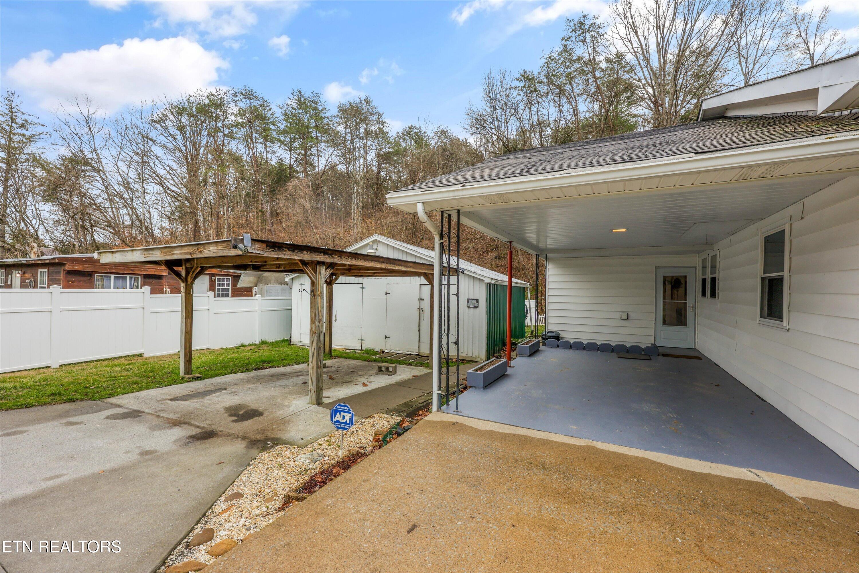 417 Allensville Road Sevierville, TN 37876 - Photo 3 of 37 05-417 Allensville Rd -34