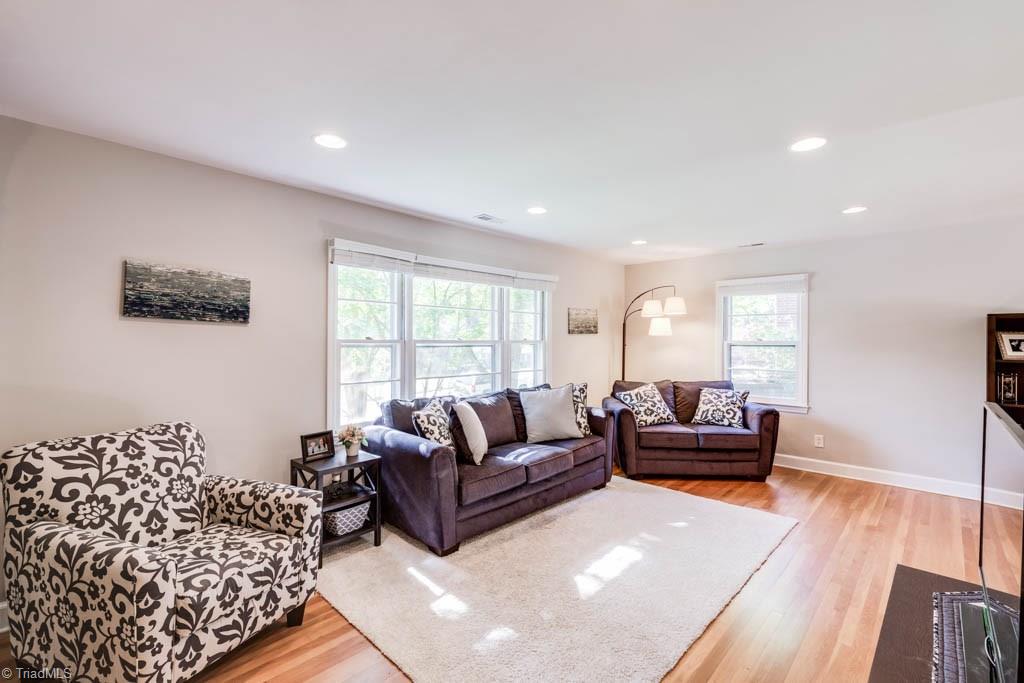 1324 Pinebluff Road Winston-Salem, NC 27103 - Photo 2 of 30 Gallery Image 2