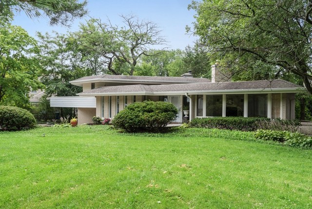 1122 Elm Ridge Drive Glencoe, IL 60022 - Photo 1 of 23