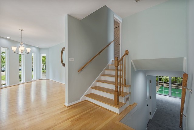 1122 Elm Ridge Drive Glencoe, IL 60022 - Photo 9 of 23