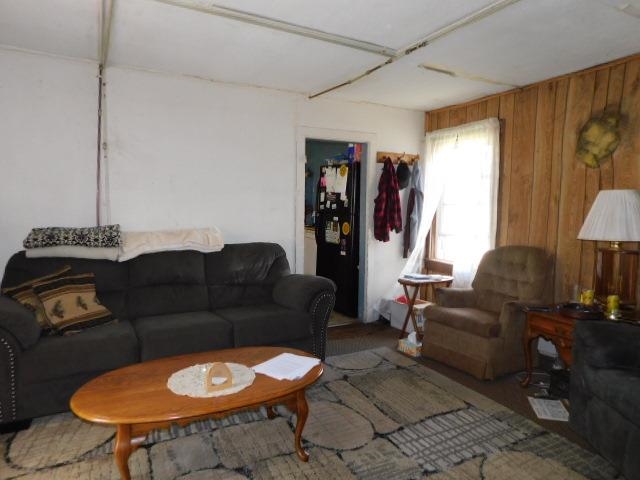 3976 Rotary Road Rockford, IL 61109 - Photo 5 of 34