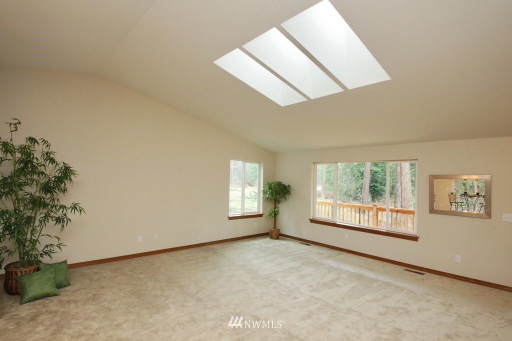 5790 Fish Road Freeland, WA 98249 - Photo 6 of 25