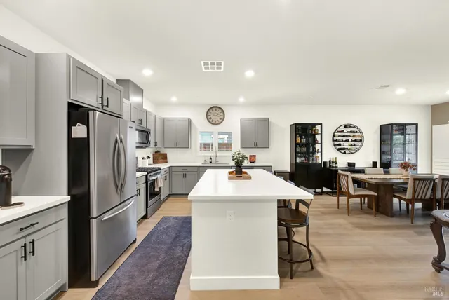 $725,000 | 970 Camelia Drive, Dixon, CA 95620