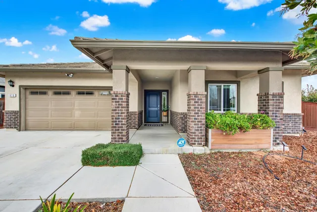 $725,000 | 970 Camelia Drive, Dixon, CA 95620