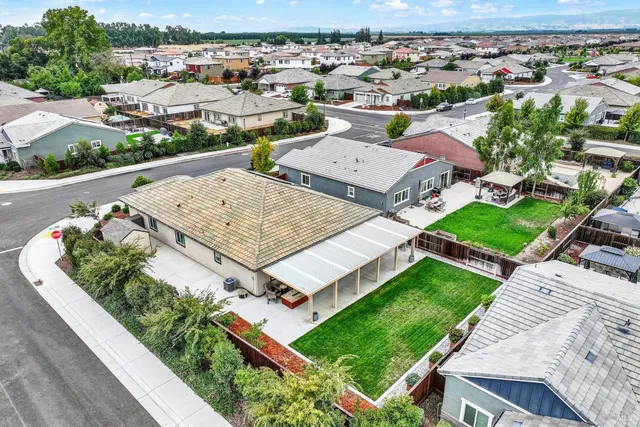 $725,000 | 970 Camelia Drive, Dixon, CA 95620