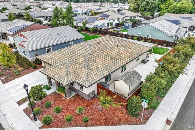 $725,000 | 970 Camelia Drive, Dixon, CA 95620