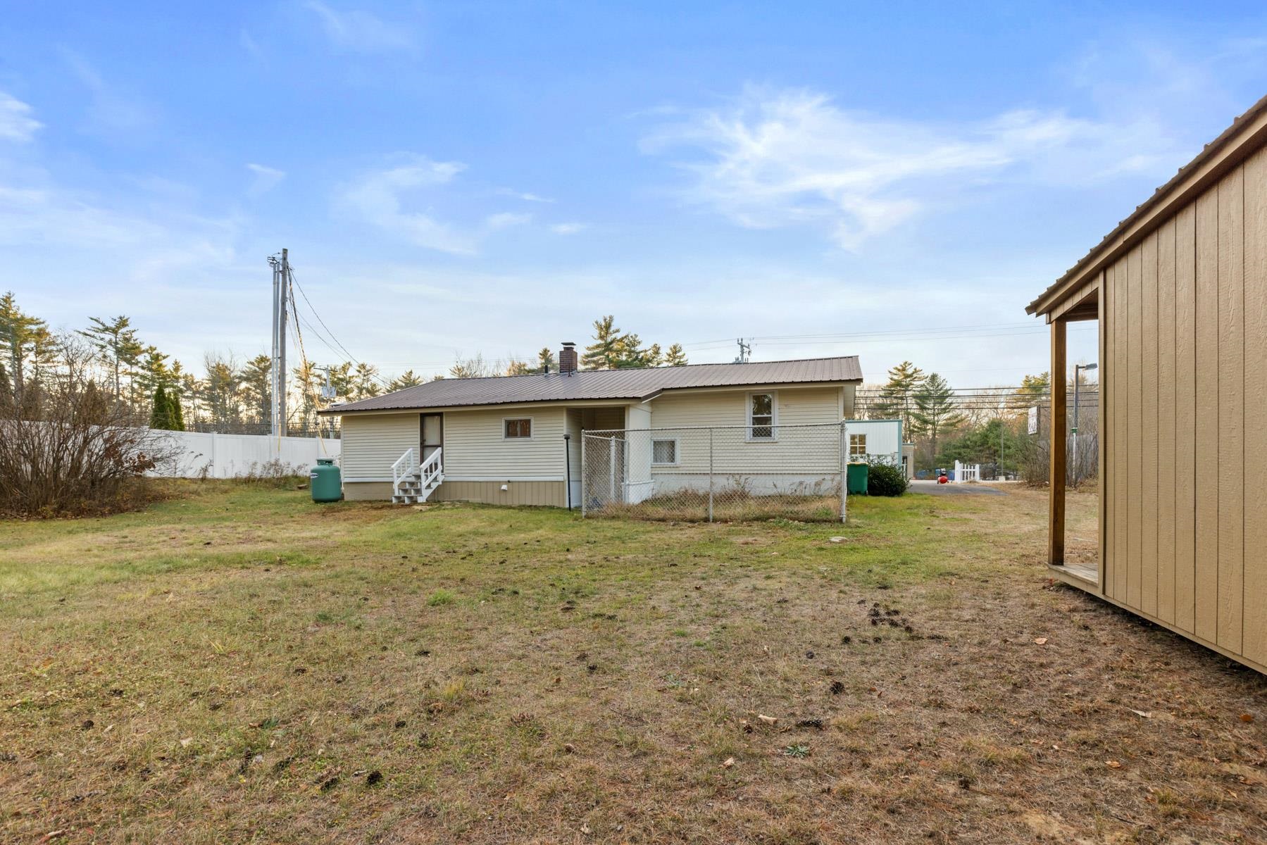 81 Milton Road Rochester, NH 03868 - Photo 20 of 30