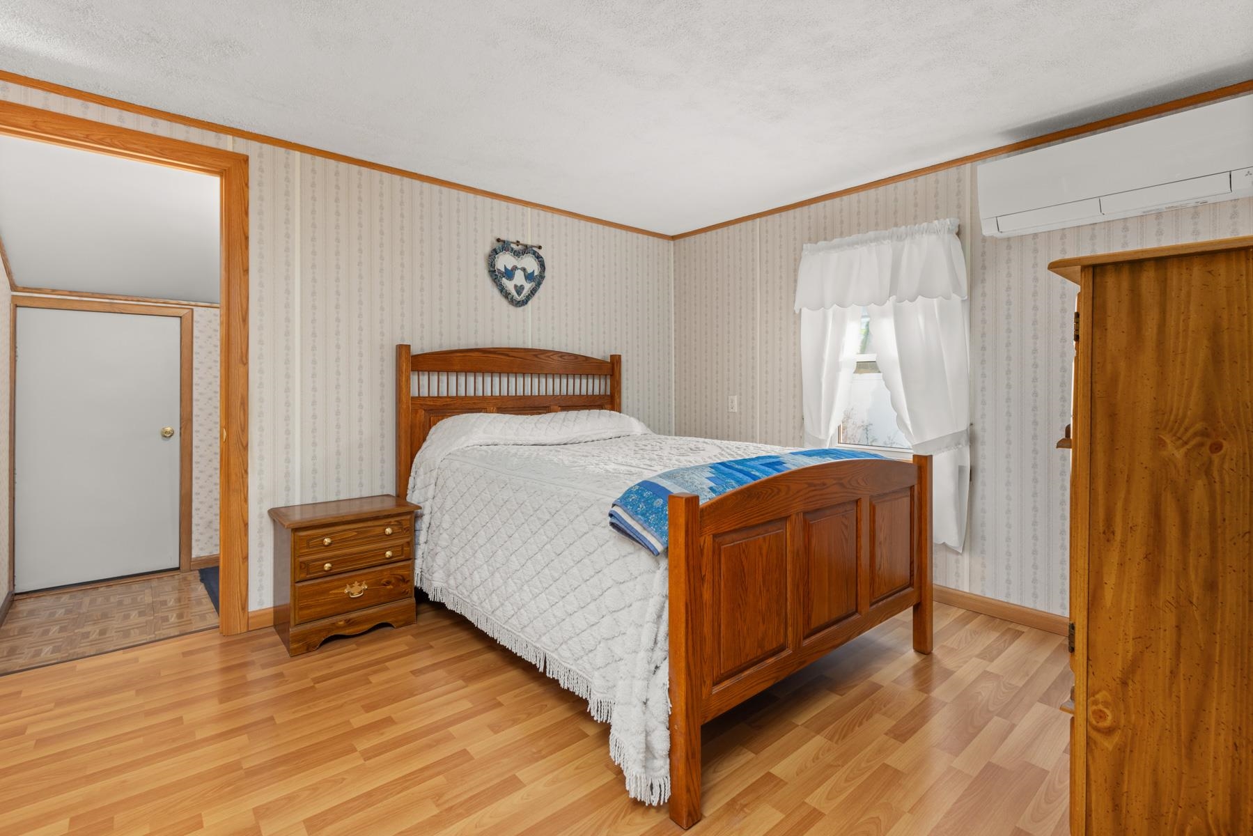 81 Milton Road Rochester, NH 03868 - Photo 3 of 30