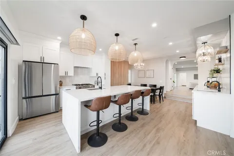 $2,795,000 | 511 9th Street, Huntington Beach, CA 92648