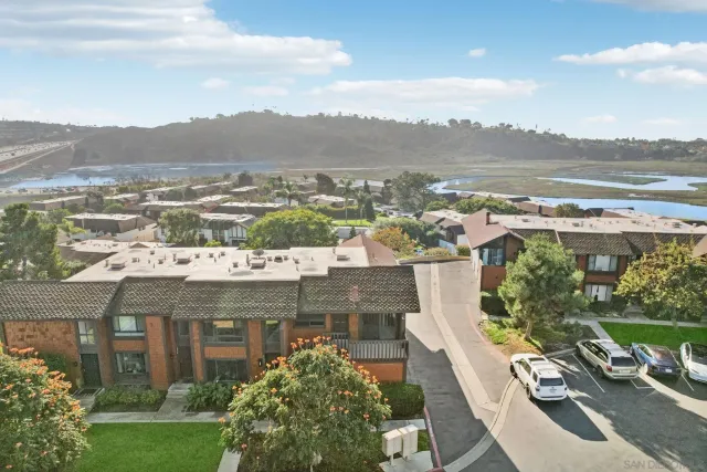 $1,020,000 | 2422 Caminito Ocean Cove, Cardiff, CA 92007