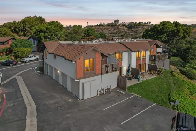 $1,020,000 | 2422 Caminito Ocean Cove, Cardiff, CA 92007