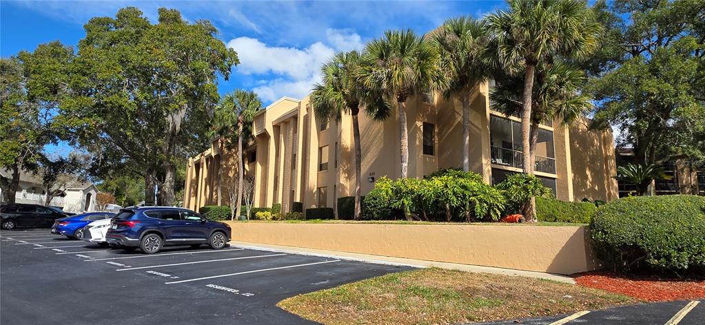 630 Cranes Way, Unit 203 Altamonte Springs, FL 32701 - Photo 2 of 25