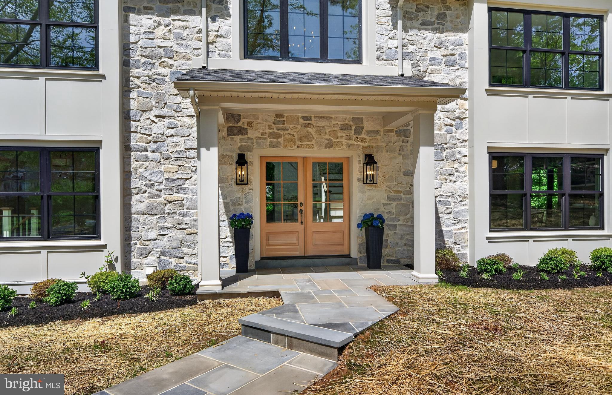 828 Summit Road Penn Valley, PA 19072 - Photo 3 of 50 Front Entrance