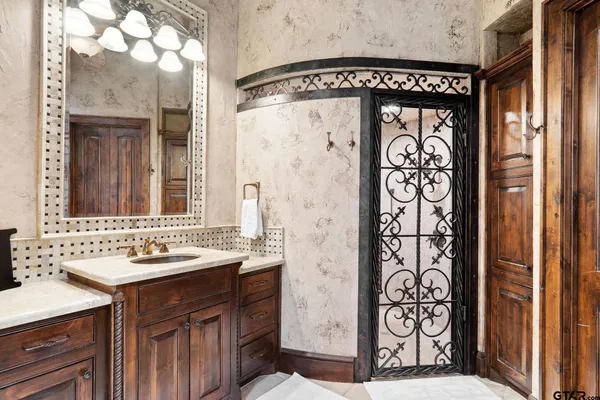 $1,374,000 | 4331 Mark Hayes Court, Tyler, TX 75709