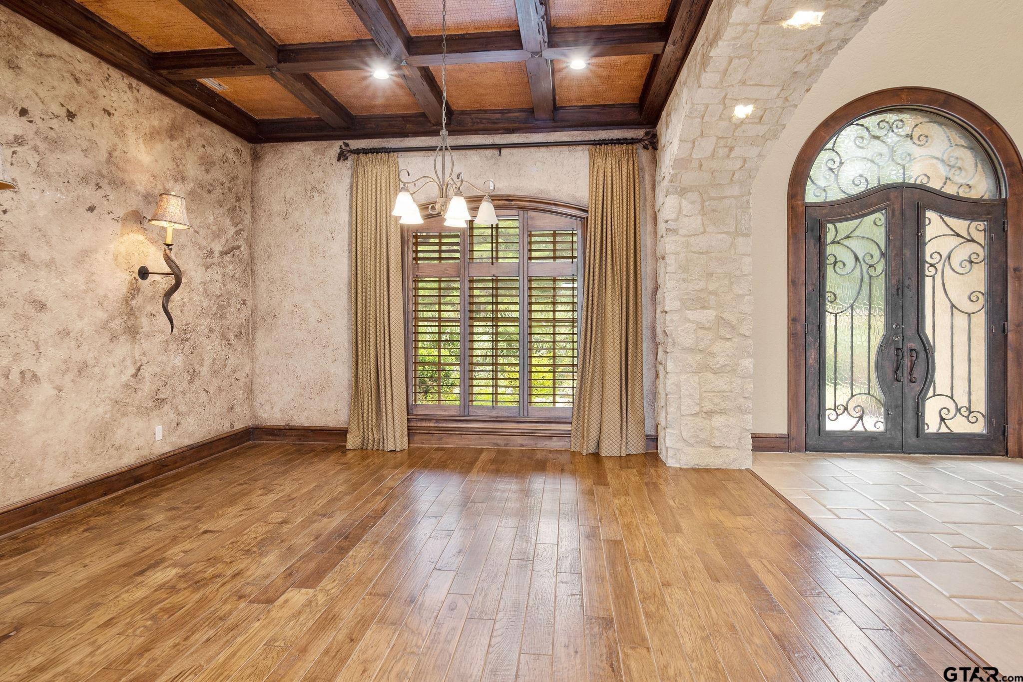 4331 Mark Hayes Court Tyler, TX 75709 - Photo 9 of 48