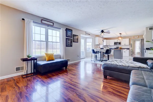 $425,000 | 55 Cassandra Circle, Chili, NY 14428